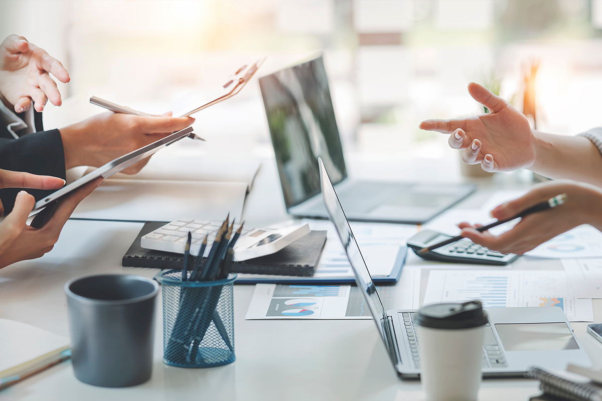 独自のネットワークを使い、クライアントの最適解をご提案。